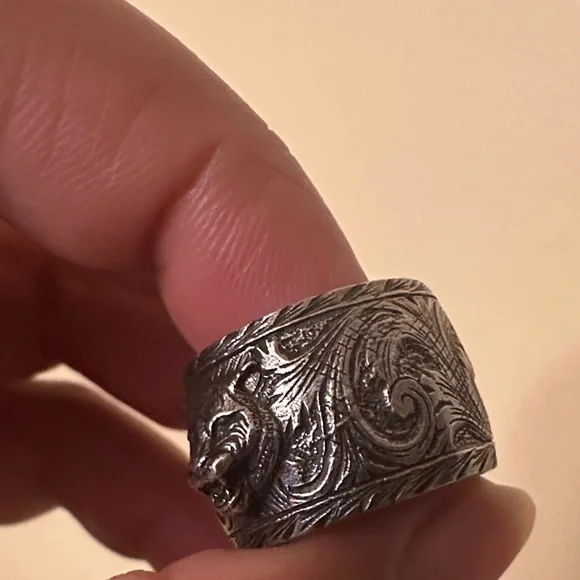 Gucci Silver Ornate Band - Picture 8 of 10